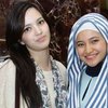 Pernah Jadi Musuh di Sinetron, Ini Potret Persahabatan Marshanda dan Nia Ramadhani yang Selalu Saling Dukung