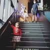 10 Potret Momo Geisha Liburan ke Singapura Bareng Anak-Anak, Asyik Makan Eskrim dengan Gaya Fashionable