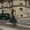 8 Potret Anya Geraldine Pakai Dress Backless Pamer Punggung Mulus di Paris, Cantik Banget Bak Bidadari Kayangan