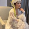 Pakai Adat Sunda, Ini Pesona Masayu Clara Saat Akad Nikah