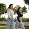 Potret Sabrina Chairunnisa Catwalk Bareng Nada Tarina, Gaya dan Parasnya Persis Bak Kembar