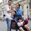 10 Potret Mesra Raffi Ahmad dan Nagita Slavina Liburan di Italia, Salfok karena Baby Rayyanza Gemes Banget!