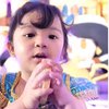 Genap 3 Tahun, Ini 10 Potret Terbaru Thania Putri Onsu yang Jago OOTD, Lebih Suka Dipanggil Mami Nia