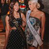 9 Potret Cantik Millen Cyrus Hadiri Acara Miss Global Indonesia 2022, Tampak Menawan dengan Rambut Pirang dan Mini Dress-nya