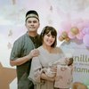 Sederet Momen Akikah Baby Vanilla Anak Rosiana Dewi dan Handika Pratama, Wajahnya Gemesin