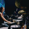 Tampil Nyanyi Bareng Bunga Citra Lestari, Ini 10 Pesona Ray Prasetya Drummer Muda Para Penyanyi Ibu Kota