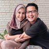 Deretan Pasangan Selebriti yang Tetap Mesra Meski Sudah 10 Tahun Menikah, ABG Baru Jadian Kalah Romantis!