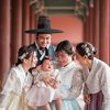 8 Potret Felicya Angelista dan Caesar Hito di Kuil Korea Pakai Hanbok, Baby Bible Gemes Banget!