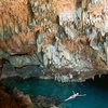 10 Potret Keseruan Shalom Razade Liburan ke Labuan Bajo, PD Kenakan Swimsuit dan Berenang di Goa