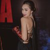 11 Potret Caitlin Halderman di Gala Premier Film Ivanna, Tampil Edgy Bak Dewi Kayangan