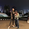 Kunjungi Citayam Fashion Week, Ini Gaya Paula Verhoeven Lakukan Pemotretan dengan Bonge