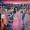 13 Potret Ayu Ting Ting Pakai Kain Sari India Warna-warni, Auranya Bak Bintang Bollywood!