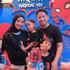 Momen Perayaan Ulang Tahun Anak Kedua Poppy Bunga dengan Tema Spider-Man, Kuenya Curi Perhatian