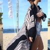 Potret Bunga Citra Lestari Pamer Body Goals Kenakan Swimsuit Two Piece, Selalu Menawan Bahkan saat Sedang Makan Es Krim di Pantai