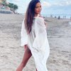 10 Potret Shanty Paredes Pamerkan Body Goals di Pantai, Tunjukkan Tato di Pangkal Paha yang Jarang Terekspose