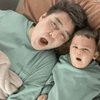 10 Potret Baim Wong dan Kiano Kembaran Baju, Ayah Anak Super Kompak!