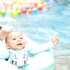 10 Potret Bayi Artis Saat Berenang Sendiri, Ada yang Sudah Berani Nyemplung ke Laut!