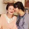 Seperti Ibu Kedua, Ini Momen Kebersamaan 12 Selebriti Tanah Air dengan Nenek Tercinta
