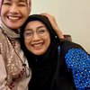 Deretan Potret Persahabatan Desy Ratnasari dan Alya Rohali, Duo Ibu-Ibu Cantik yang Curi Perhatian