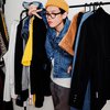 Nggak Gengsi Pakai Baju Bekas, Ini 10 Selebriti Tanah Air yang Hobi Thrifting