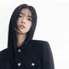 8 Potret Cantik Suzy dalam Pemotretan Terbaru, Visualnya Unreal Banget Bak CGI