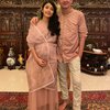 Deretan Potret Tasyakuran Kehamilan Canti Tachril Istri Adipati Dolken, Dirayakan Sederhana Bareng Keluarga dan Sahabat