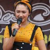 Deretan Potret Jadul Happy Asmara Waktu Masih Nyanyi di Orkes Dangdut, Tetap Cantik dengan Make Up Tebal