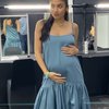 Potret Canti Tahril Istri Adipati Dolken Pamer Baby Bump di Acara Fashion, Bumil Super Gemes! 
