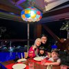 Liburan ke Bali, Ini 10 Potret Keseruan Nycta Gina dan Rizky Kinos Bareng Dua Anaknya