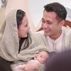 11 Potret Aqiqah Baby Akshay Anak Eza Gionino, Bibit Unggulnya Udah Mulai Kelihatan Nih!