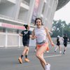 10 Potret Gisel Saat Olahraga Lari, Auranya Makin Fresh Banget