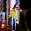 Deretan Potret Angel Karamoy saat Jadi MC, Cantik dengan Outfit Hijau dan Celana Jeans