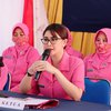 Cocok Kenakan Seragam Pink, Ini Deretan Potret Uut Permatasari saat Jadi Ibu Bhayangkari