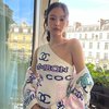Deretan Potret Jennie BLACKPINK di Paris Fashion Week, Kenakan Dress Chanel Berbahan Rajut yang Cantik Banget