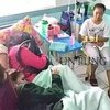 10 Potret Kocak Dijenguk Teman di Rumah Sakit, Tahu Gini Mending Gak Usah Datang Deh!