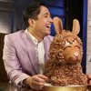 10 Potret Irfan Hakim Rayakan Ulang Tahun ke-47, Kue Berbentuk hewan Alpacanya Lucu Banget!