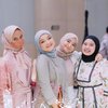 Sederet Outfit Cantik Selebriti di Acara Pertunangan Kiky Saputri, Zsa Zsa Utari Tampil Cetar!