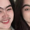 Potret Gadis Viral dengan Alis Menyatu, Netizen Salfok Kumisnya Juga Lebat