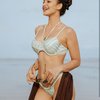 Makin Langsing, Ini Pemotretan Terbaru Nora Alexandra Pakai Swim Suit Two Piece Sambil Nyindir Haters