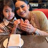 Dua Diva yang Bersahabat, Ini Deretan Potret Kebersamaan Krisdayanti dan Siti Nurhaliza setelah 2 Tahun Tak Bertemu