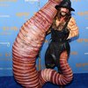 Tampil Aneh saat Halloween, Ini Deretan Potret Aktris Hollywood Heidi Klum saat Jadi Cacing Besar