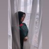 Suaminya Sering Jadi Sorotan, Ini 10 Potret Salsabilih Istri Aldi Taher yang Dipuji Kalem dan Keibuan