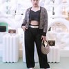 Gayanya Super Nyentrik dan Unik, Ini 10 OOTD Wanda Hara Fashion Stylist Favorit Para Artis Besar Ibu Kota