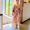 Gayanya Super Nyentrik dan Unik, Ini 10 OOTD Wanda Hara Fashion Stylist Favorit Para Artis Besar Ibu Kota