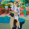 Gayanya Super Nyentrik dan Unik, Ini 10 OOTD Wanda Hara Fashion Stylist Favorit Para Artis Besar Ibu Kota