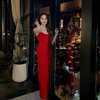 Deretan Potret Agatha Chelsea dalam Balutan Dress Merah Tanpa Lengan, Pancarkan Aura Anggun dan Menawan