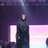 Tak Pernah Unggah Foto Sendiri Usai Hijrab, Ini 7 Potret Langka Ineke Koesherawati Saat jadi Model Baju Muslim