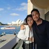 Raisa dan Hamish Daud Ajak Anak Liburan di Pantai Australia, Warganet Kaget Zalina Sudah Besar
