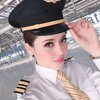 10 Potret April Evelyn, Pilot Wanita yang Cantik Banget, Pesonanya Bikin Pengen Terbang Keliling Dunia Bersama