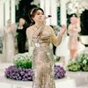 Selalu Terlihat Mewah dan Penuh Pesona, Ini Deretan Potret Vicky Shu Tampil dengan Berbagai Jenis Gaun